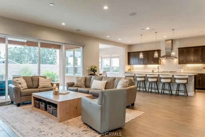 864 Trail View Place, Nipomo, California 93444