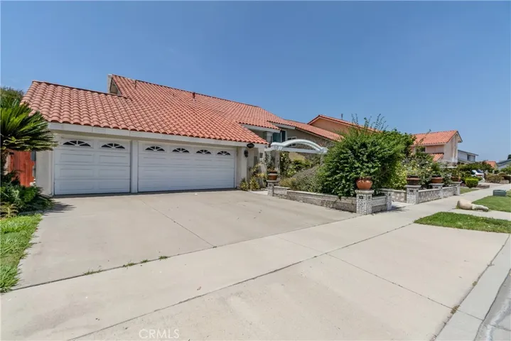 16919 Mount Citadel Street, Fountain Valley, California 92708