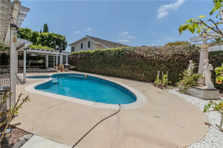 16919 Mount Citadel Street, Fountain Valley, California 92708