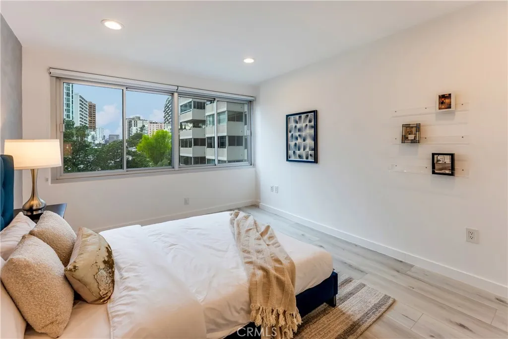 875 Comstock Avenue 4d, Los Angeles, California 90024 home-pic-21