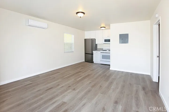 10709 Sherman Place 10711, Sun Valley, California 91352