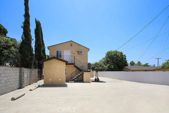 10709 Sherman Place 10711, Sun Valley, California 91352