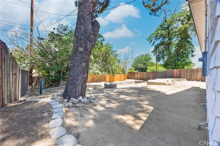 621 E Avenue J, Lancaster, California 93535