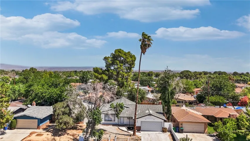 621 E Avenue J, Lancaster, California 93535