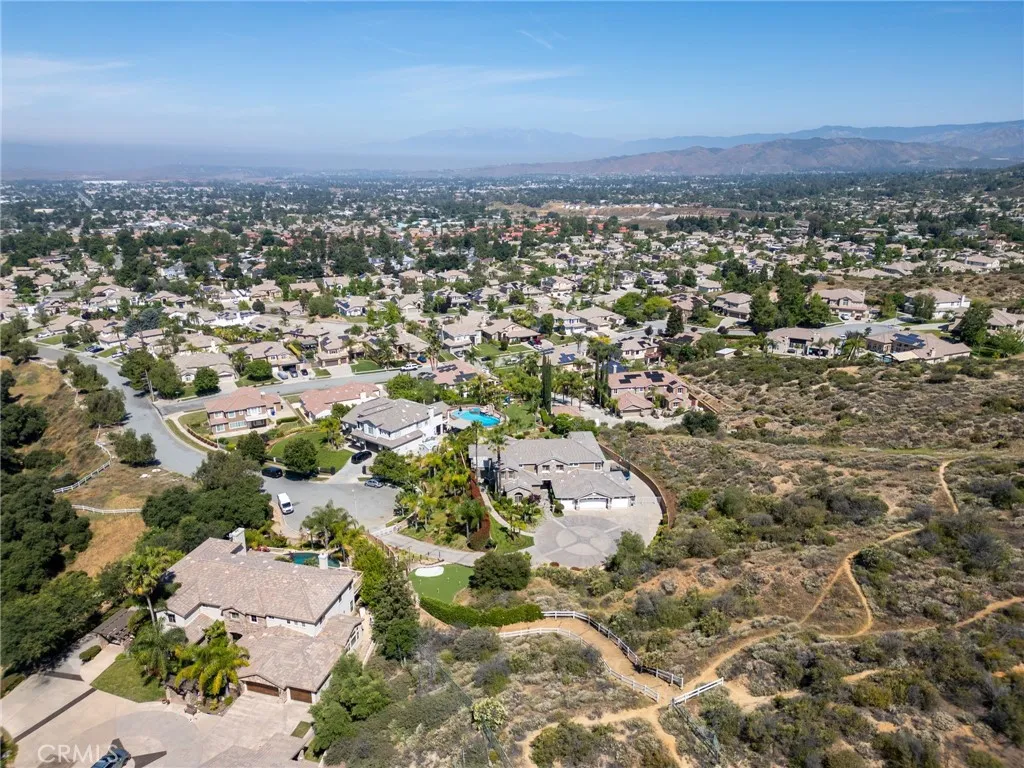 36472 County Line Road, Yucaipa, California 92399 home-pic-74