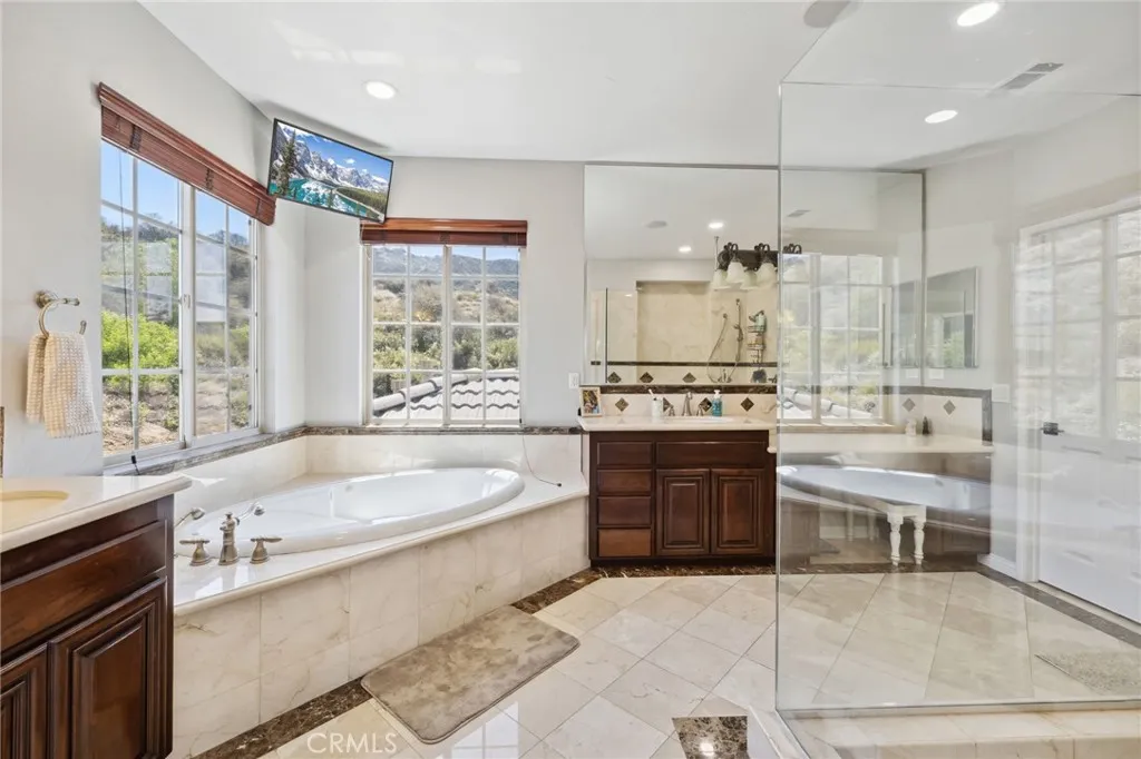 36472 County Line Road, Yucaipa, California 92399 home-pic-51
