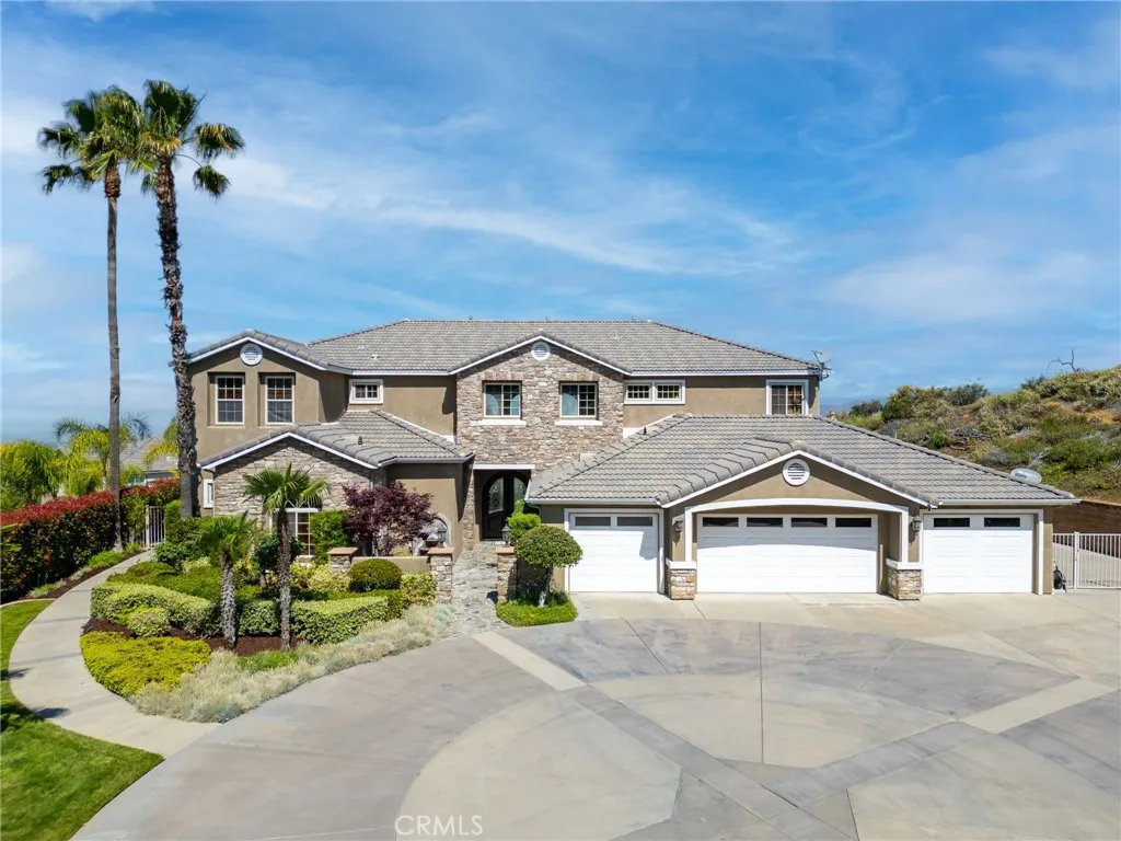 36472 County Line Road, Yucaipa, California 92399 home-pic-1