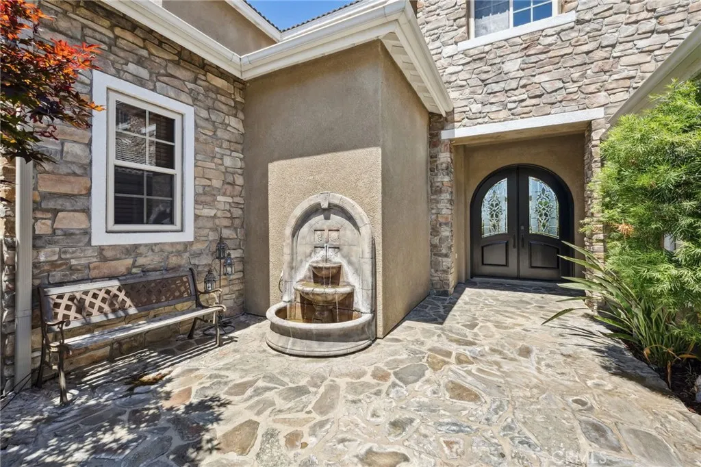 36472 County Line Road, Yucaipa, California 92399 home-pic-3