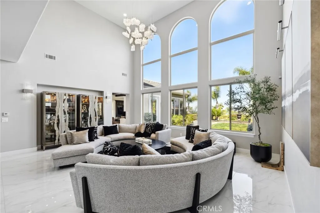 36472 County Line Road, Yucaipa, California 92399 home-pic-6