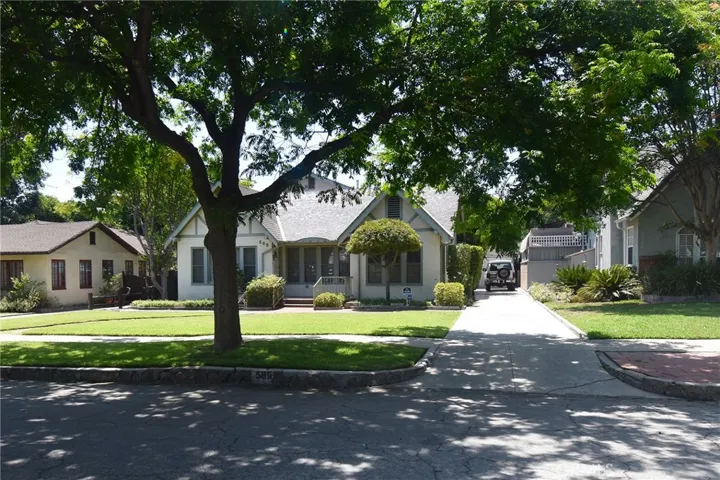 565 N Laurel Avenue, Upland, California 91786