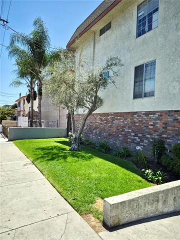 13325 Kornblum Avenue, Hawthorne, California 90250