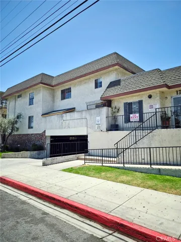 13325 Kornblum Avenue, Hawthorne, California 90250