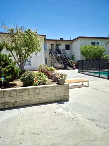 13325 Kornblum Avenue, Hawthorne, California 90250