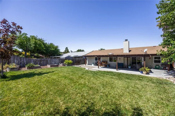 829 Hogan Place, Paso Robles, California 93446