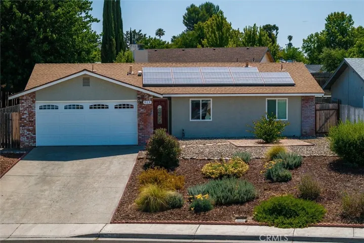 829 Hogan Place, Paso Robles, California 93446