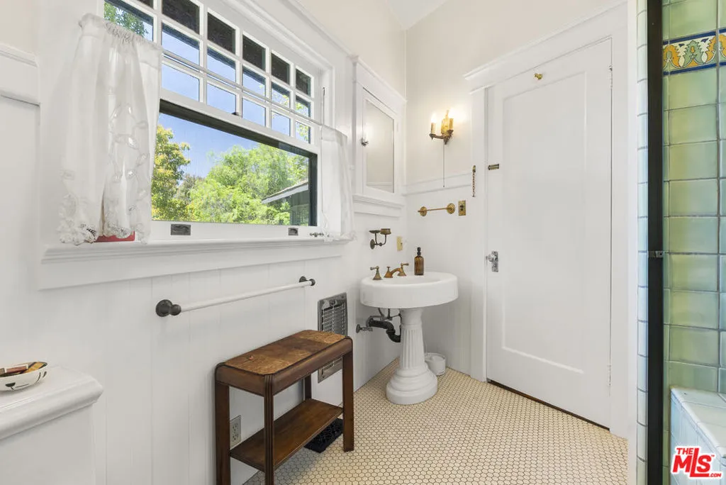 15454 S Mountain Road, Santa Paula, California 93060 home-pic-28