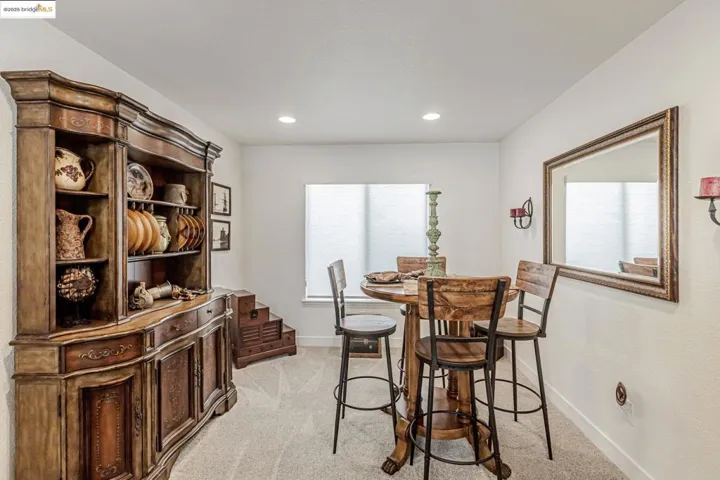 8215 Red Elk Dr, Elk Grove, California 95758