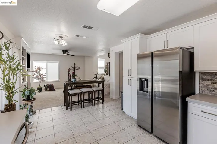 8215 Red Elk Dr, Elk Grove, California 95758
