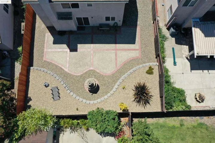 Aerial view of property and surrounding area