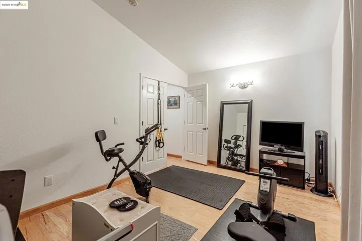 8215 Red Elk Dr, Elk Grove, California 95758