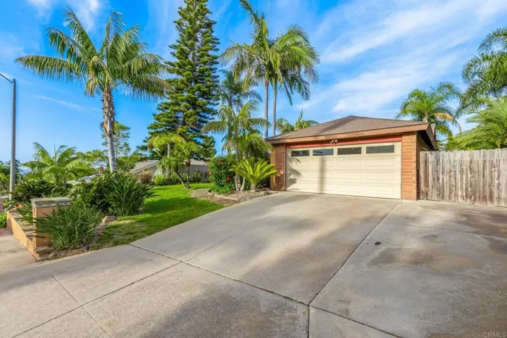 157 Beechtree Drive, Encinitas, California 92024