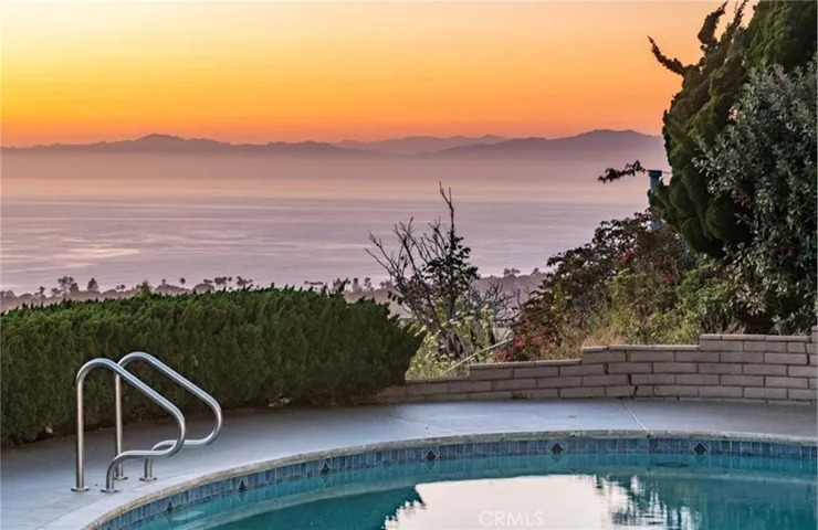7183 Avenida Altisima, Rancho Palos Verdes, California 90275