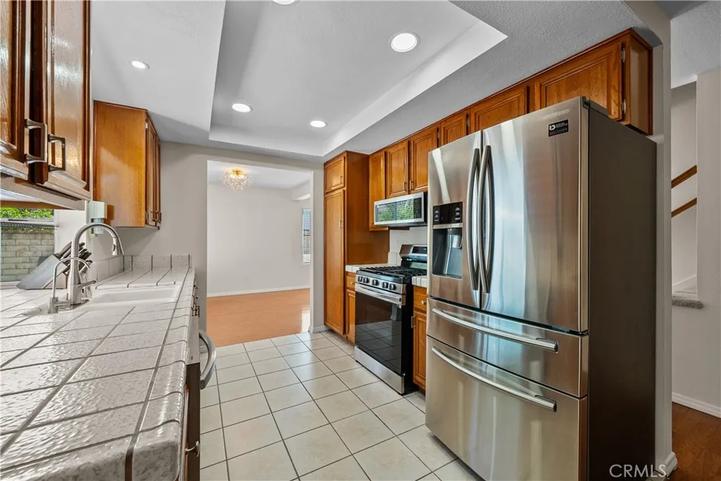 28501 Victoria Road, Castaic, California 91384 home-pic-12