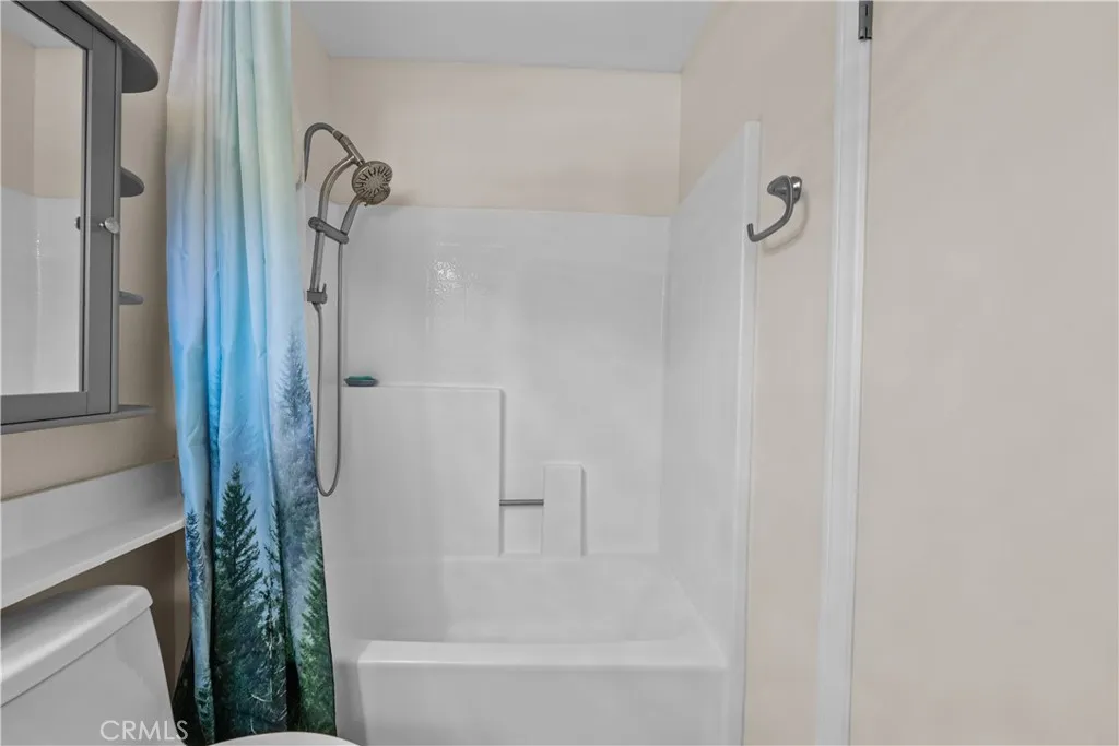 28501 Victoria Road, Castaic, California 91384 home-pic-28