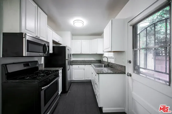 2200 Penmar Avenue, Venice, California 90291