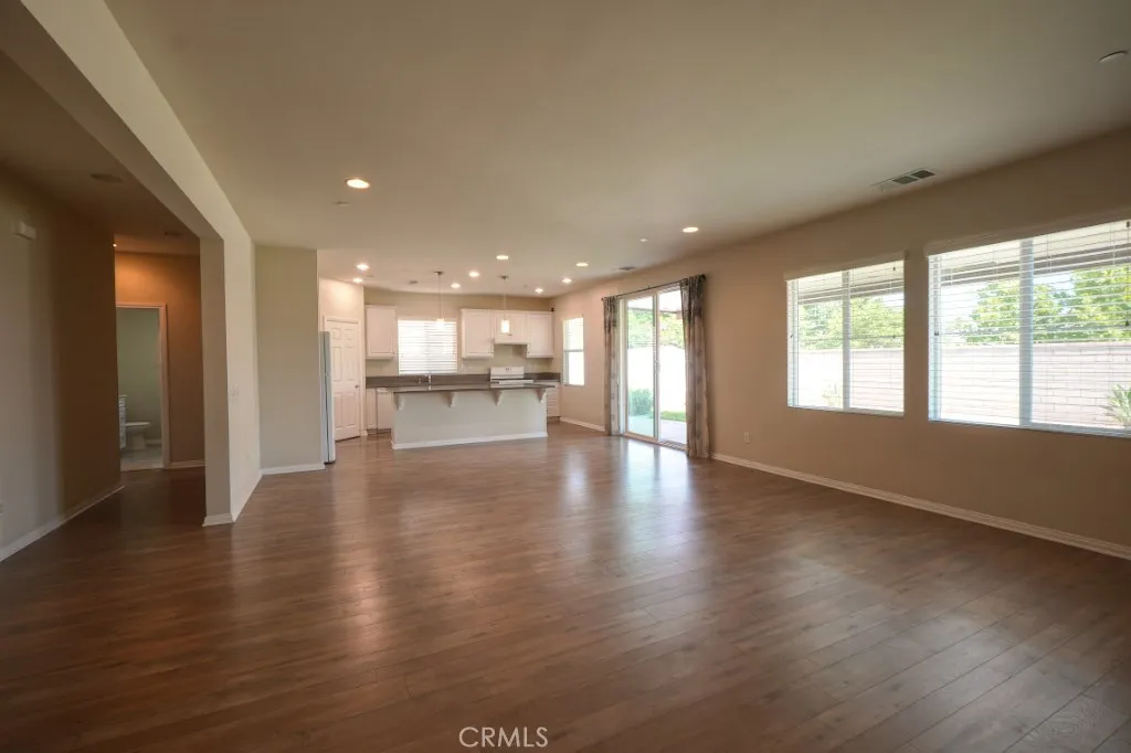 25382 Rocking Horse Court, Menifee, California 92584 home-pic-8