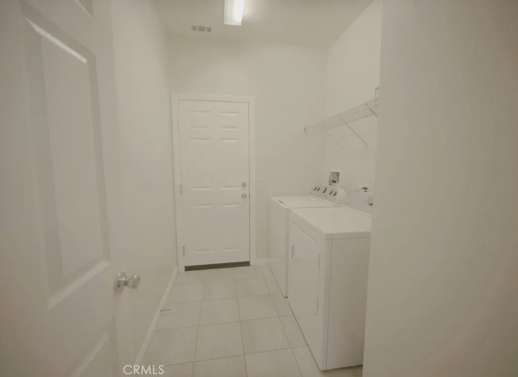 25382 Rocking Horse Court, Menifee, California 92584 home-pic-17