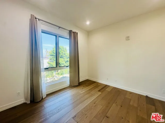 1041 N Spaulding Avenue 201, West Hollywood, California 90046