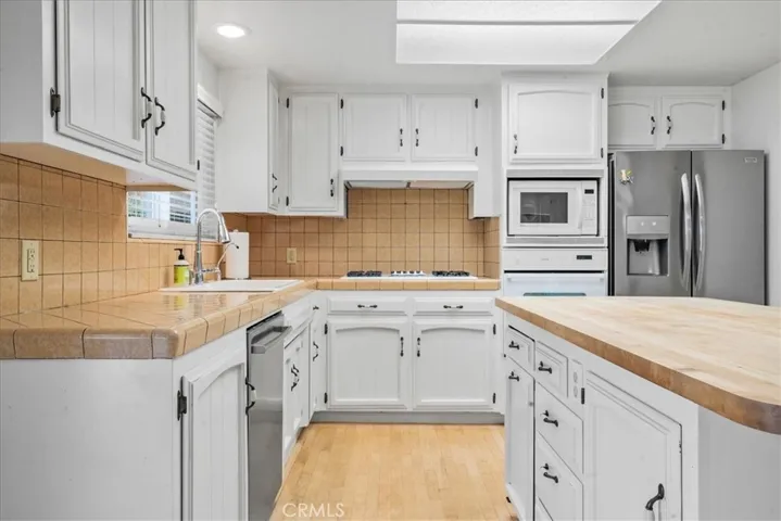 2703 Rodman Drive, Los Osos, California 93402