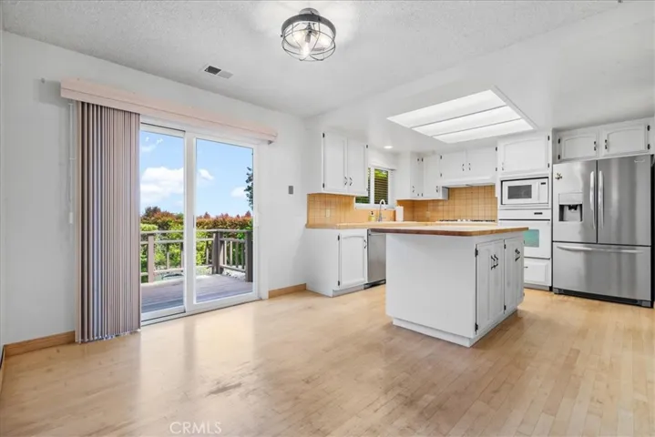 Eat in kitchen.