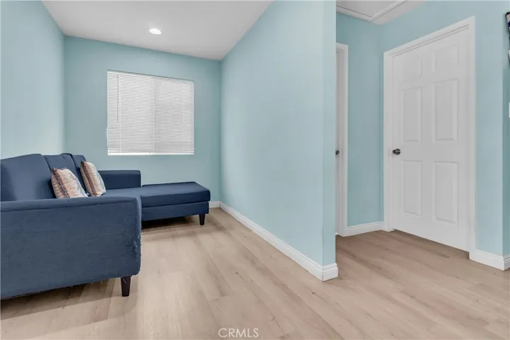 Other view living area Back unit