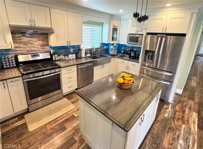 2404 W Oak Avenue, Fullerton, California 92833