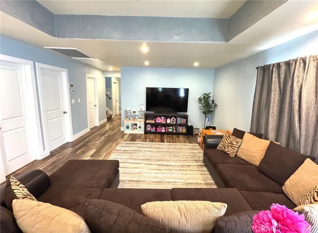 2404 W Oak Avenue, Fullerton, California 92833
