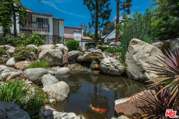 6265 Canoga Avenue 38, Woodland Hills, California 91367