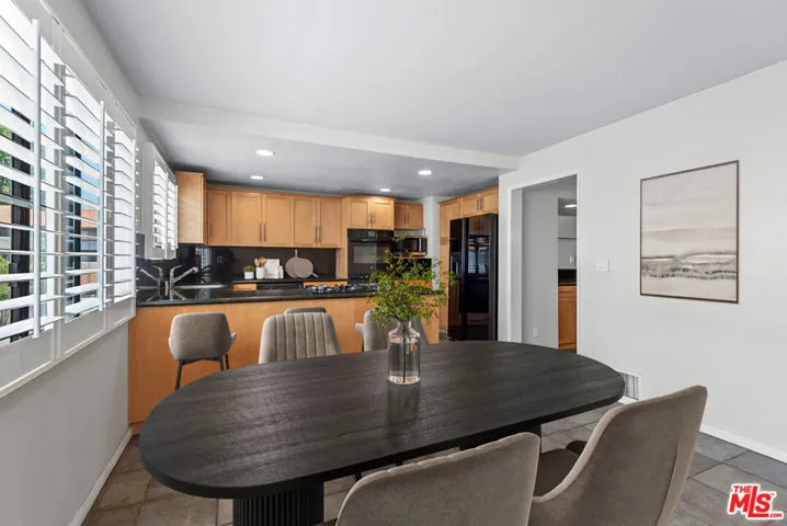 6265 Canoga Avenue 38, Woodland Hills, California 91367