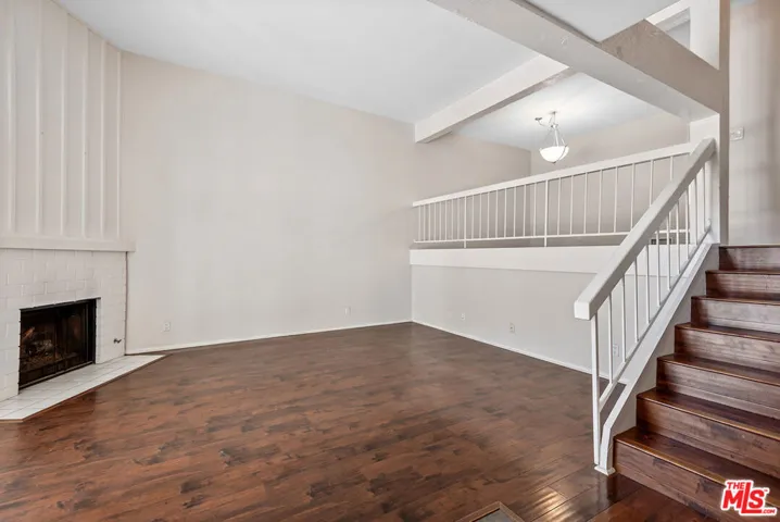 6265 Canoga Avenue 38, Woodland Hills, California 91367