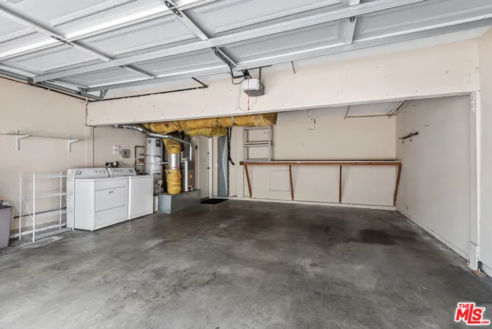 6265 Canoga Avenue 38, Woodland Hills, California 91367