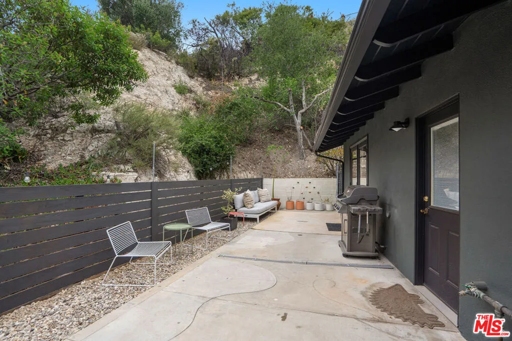 1741 Golf Club Drive, Glendale, California 91206 home-pic-32