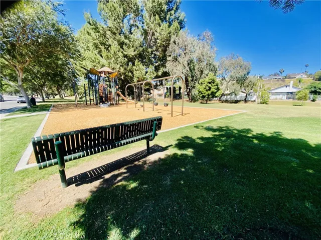Kingsbriar pARK
