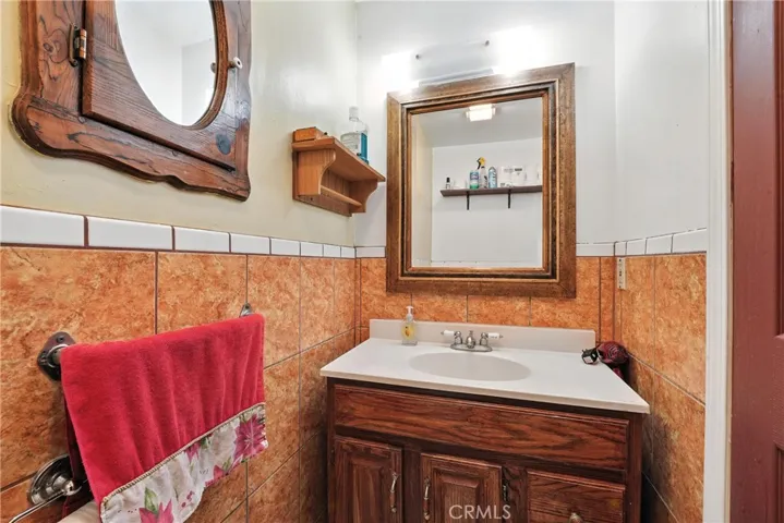 2718 E 7th Street, Los Angeles, California 90023