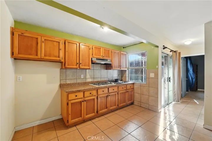 2718 E 7th Street, Los Angeles, California 90023