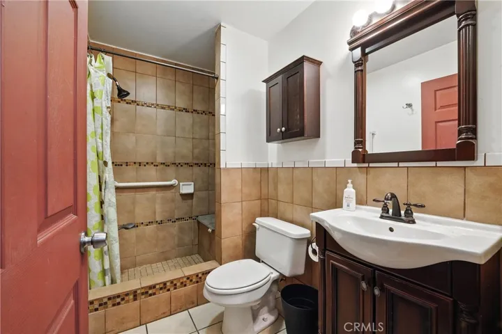 2718 E 7th Street, Los Angeles, California 90023