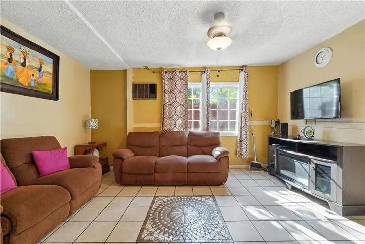 2718 E 7th Street, Los Angeles, California 90023