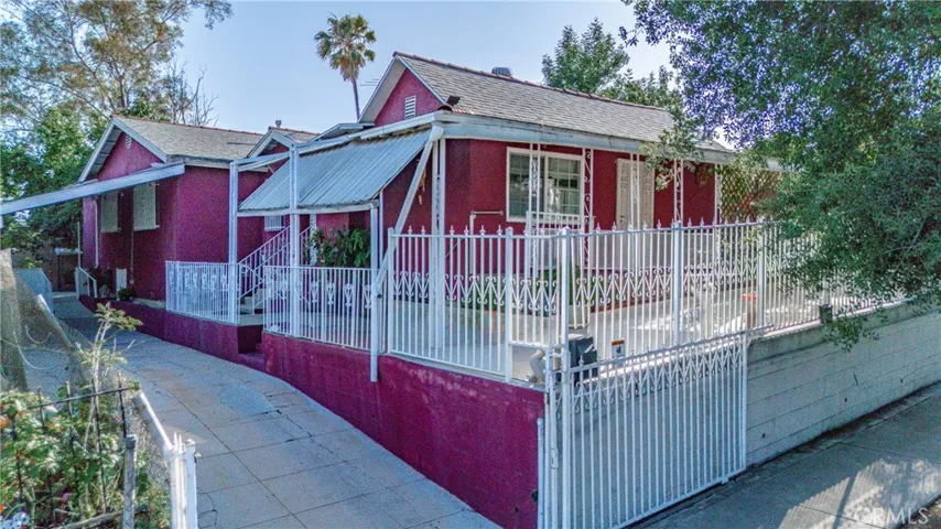 2718 E 7th Street, Los Angeles, California 90023