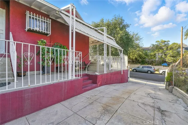 2718 E 7th Street, Los Angeles, California 90023