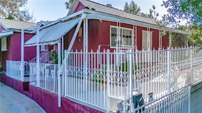 2718 E 7th Street, Los Angeles, California 90023